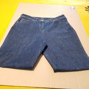 JONES OF NEW YORK Signature Crop Flare Leg Jeans